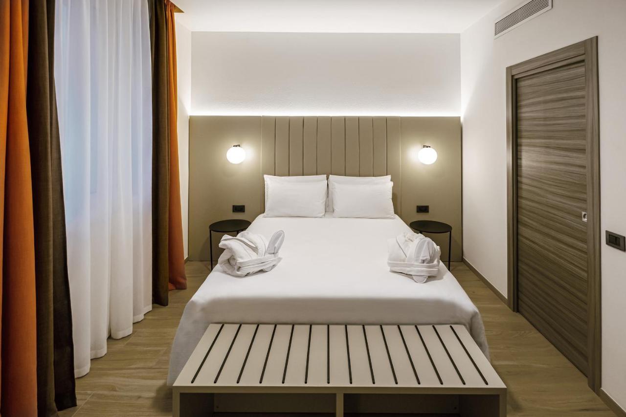 Bb Hotels Smarthotel Duomo Милан Экстерьер фото