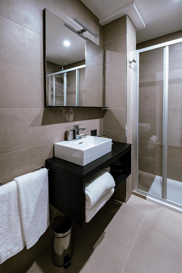 Bb Hotels Smarthotel Duomo Милан Экстерьер фото